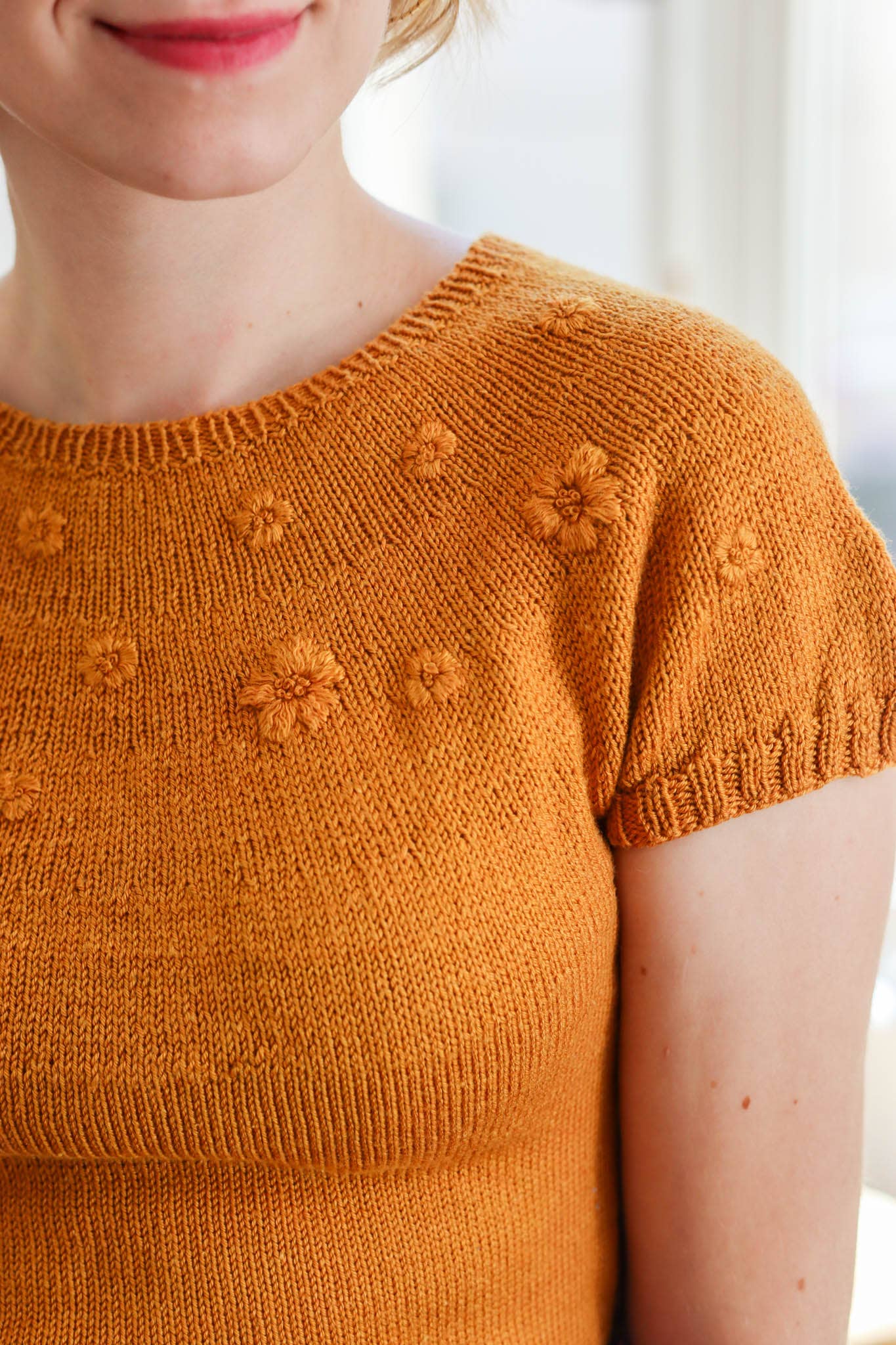 Lise Tailor Knitting pattern - Pink sweater/vest